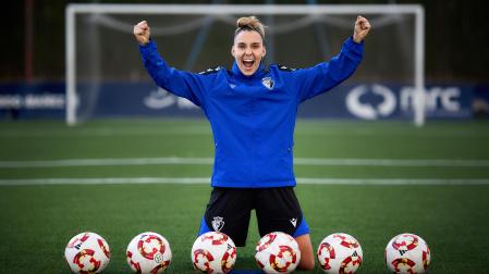 A: J.P. Urdíroz
F: 11-11-2024
P: Yaiza Relea "yiyi"
L: Pamplona. Instalaciones del C.A. Osasuna en Tajonar.
T: Fútbol Femenino. Entrevista a Yiyio Relea.