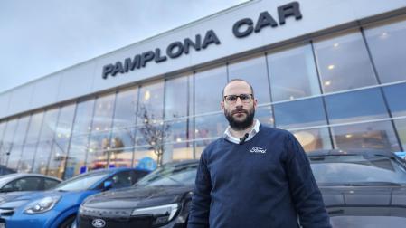 David Osta, Asesor Comercial de Ford Pamplona
