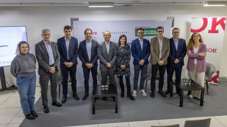 De izquierda a derecha: Ruth Calvo, Ignacio Ezcurra, Alejandro Valls, Jaime Villanueva, Roberto Unzué, Berta Miranda, Miguel Suárez, Gorka Bengoechea, Ignacio Orradre y Maite Pérez