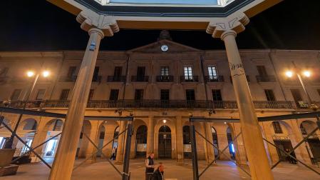 Vista de la fachada del Ayuntamiento de Tafalla /