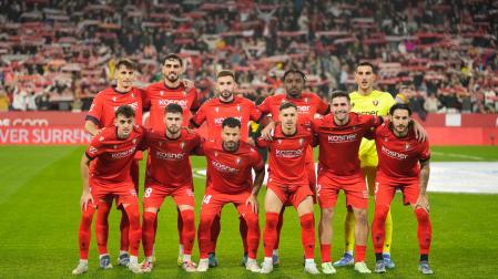 El once que presentó Vicente Moreno en el Sánchez-Pizjuán