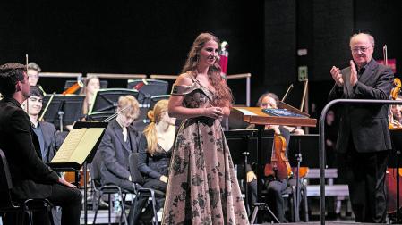 Carolina Luquin Duarte, en una actuación como solista de la Orquesta Sinfónica en Musikene