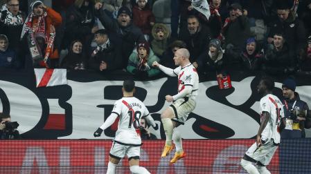Isi Palazón celebra el tercer gol del Rayo