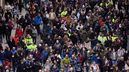 Fotos de la manifestación contra el cierre de BSH Esquíroz en Pamplona.