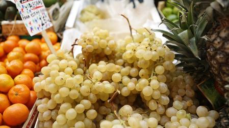 Las uvas acompañan a las Campanadas en cientos de hogares.