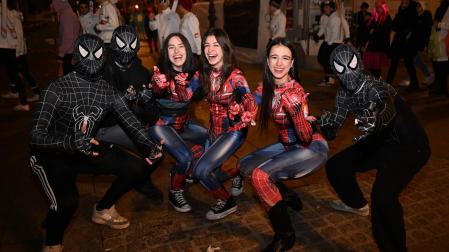 Foto de los disfraces de la Nochevieja 2024 en Pamplona./