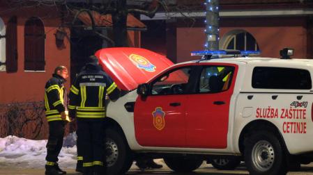 Efectivos de emergencia, en el lugar del tiroteo