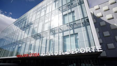 Sede del Instituto Navarro del Deporte y la Actividad Física.