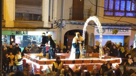 Una de las carrozas que iluminaron y llevaron la ilusión a las calles de Tafalla