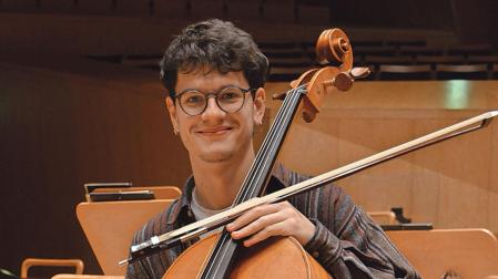 Fermín García Menéndez, ensayando el pasado miércoles en el Auditorio de Zaragoza