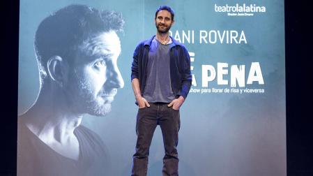 El humorista y actor Dani Rovira durante la presentación del espectáculo  'Vale la pena' /