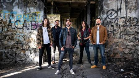 Raúl Vital y su banda acaban de publicar su segundo álbum, Retales /