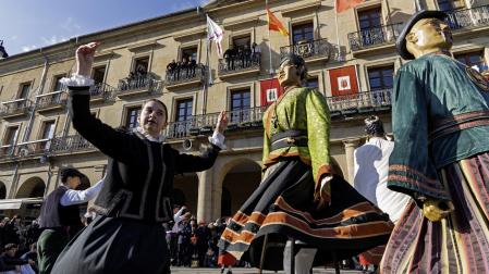'La Pilindros', la jota de Tafalla, volvió a bailarse como cada 20 de enero