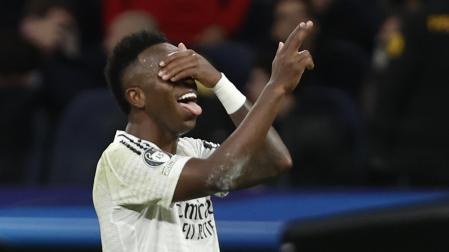 Vinicius celebra un gol al Salzburg