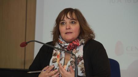 La experta María Isabel Menéndez dará hoy una charla en la UPNA sobre violencia sexual.