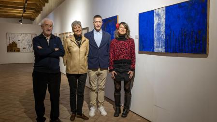 Pedro Salaberri, Brígida Forcada, Darío Iriarte y Maider Beloki, este jueves, en el Condestable