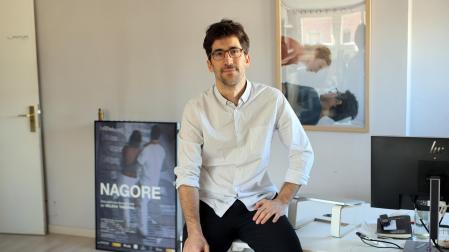 Iker Ganuza en las oficinas de Lamia Producciones en Pamplona