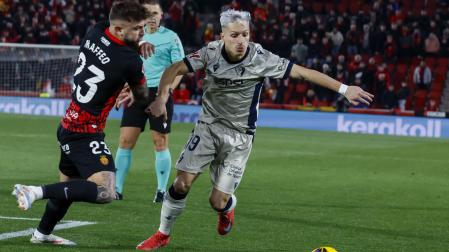 Maffeo y Bryan Zaragoza, en el partido Mallorca-Osasuna