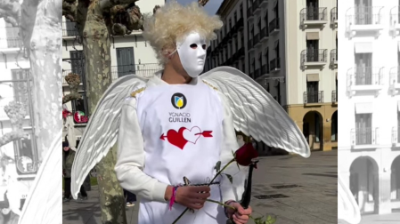 Cupido en la Plaza del Castillo
