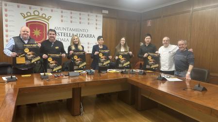 Desde la izquierda, Jorge Ruiz, Toño Pérez de Viñaspre, la edil Cristina Pérez, Loreto San Martín, Maite Basterra, David Zhu, Jesús Astariaga y José Flamarique, durante la presentación de la feria. dn