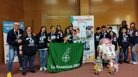 Imagen de los componentes del equipo GRAT Anunciata de Tudela, en la competición celebrada en Burgos