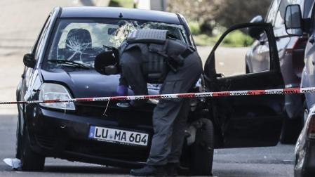 Agentes de la Policía alemana, en el lugar del suceso