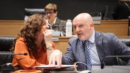 Javier Esparza (UPN), al inicio del pleno del Parlamento de Navarra este jueves