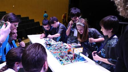 Fotos del Campeonato Firts Lego League en la categoría de 6 a 9 años.