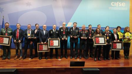 Foto de los premiados en el Congreso de Seguridad Local
