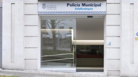 Nueva entrada a la Policía Municipal de Pamplona por la Cuesta de la Reina