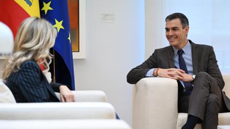 Un momento de la reunión entre Pedro Sánchez y Yolanda Díaz