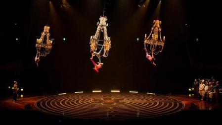 Los acróbatas, unos de los grandes protagonistas de Corteo, el nuevo espectáculo del Circo del Sol