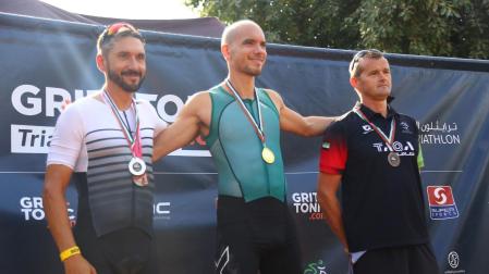 Miguel Morrás, primero por la izquierda.