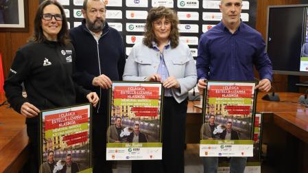 Iosune Murillo, Miguel A. García Mitxelena, Marta Garín y Javer Rubio, en Estella.