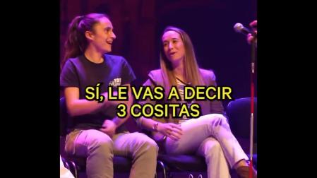 Juan Dávila subió al escenario de Baluarte a cuatro jugadoras de Osasuna Femenino