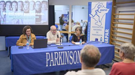 Rosario Luquin, Pepe Uruñuela y Mila Ortín, de ANAPAR.