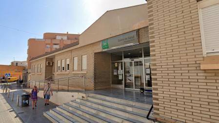 Uno de los centro de salud de Roquetas de Mar