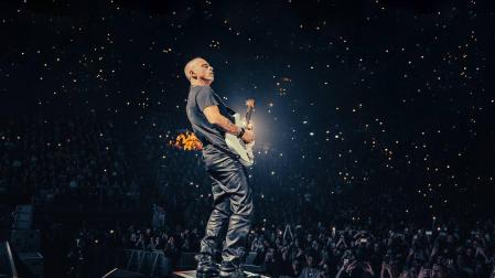 Eros Ramazzotti, durante un concierto