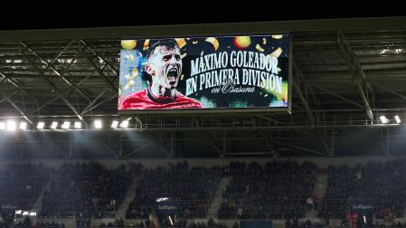 A: J.P. Urdíroz
F: 02-03-2025
P: 
L: Pamplona. Estadio del Sadar.
T: Fútbol. Liga EA Sports. Partido Osasuna-Valencia.