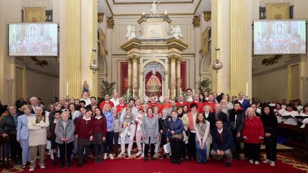 Fotos de la misa del quinto peldaño de la Escalera de San Fermín