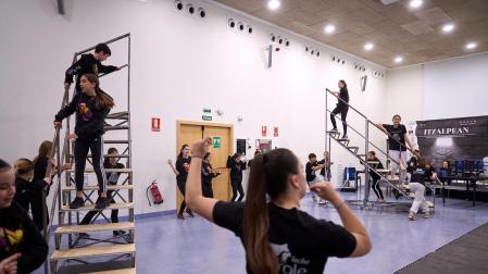 Fotos del musical 'Itzalpean' de los alumnos de Ikastola Jaso