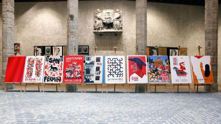 Imagen de los diez carteles finalistas para anunciar San Fermín 2025.