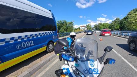 Control de Policía Municipal de Pamplona en la zona de El Vergel