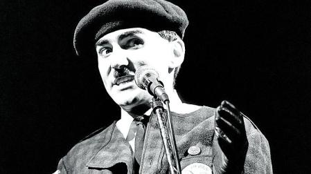 Iñaki Fernández, de Glutamato Ye-Yé, en una actuación.