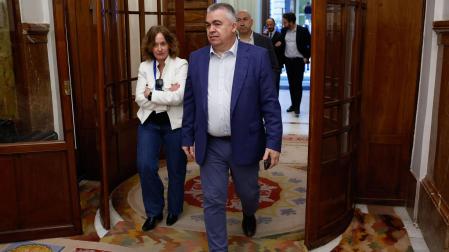 El diputado del PSOE Santos Cerdán a su salida del pleno del Congreso