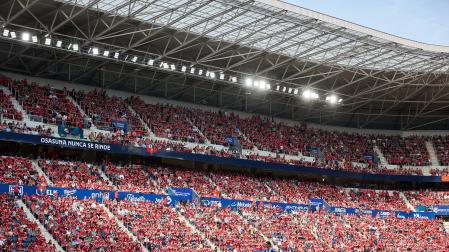 Fotos del choque correspondiente a la Jornada 37 de LaLIga EA Sport entre rojillos y pericos disputado en el estadio de El Sadar /
