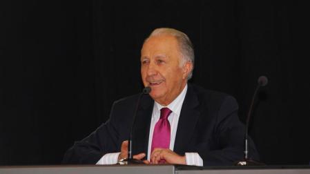 Imagen de archivo de Manuel Torreiglesias, histórico presentador de 'Saber vivir'