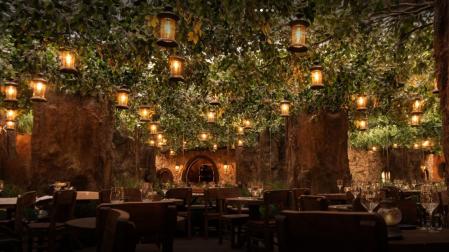 Interior del restaurante Voltereta Nueva Zelanda, en Zaragoza
