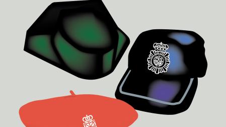 Gorras de la Guardia Civil, Policía Foral y Policía Nacional /