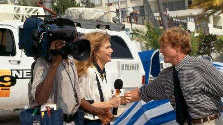 Fotograma de la película Íntimo y personal.